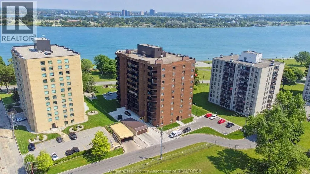 3663 RIVERSIDE DRIVE East Unit# 306
