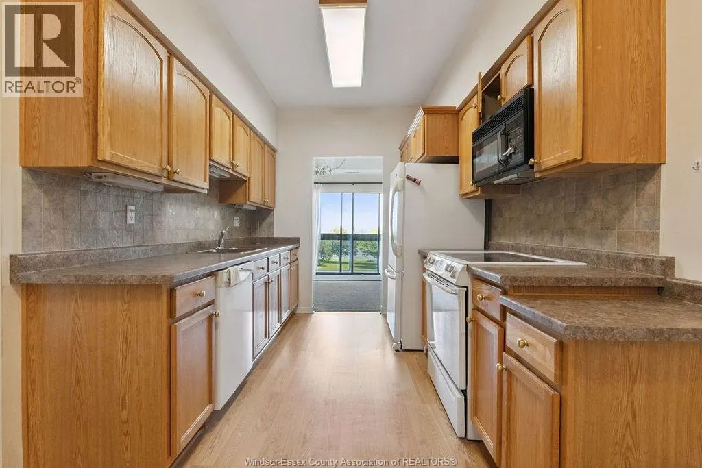 3663 RIVERSIDE DRIVE East Unit# 306