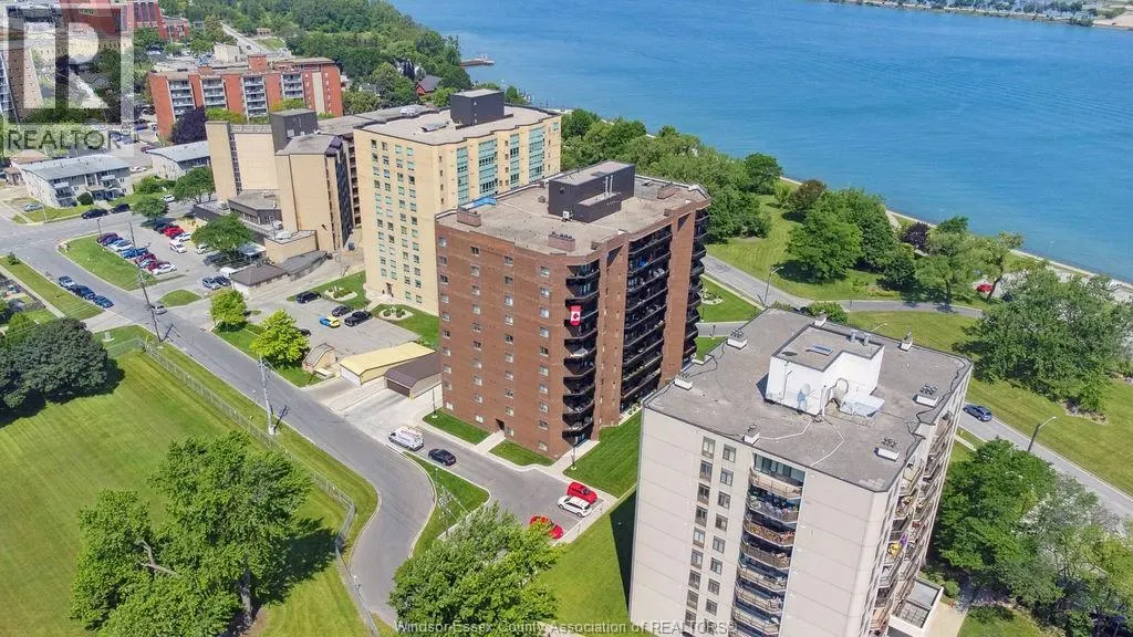 3663 RIVERSIDE DRIVE East Unit# 306