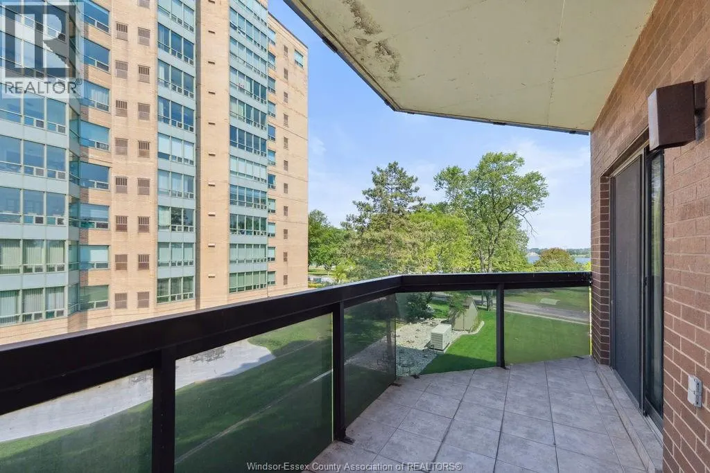 3663 RIVERSIDE DRIVE East Unit# 306