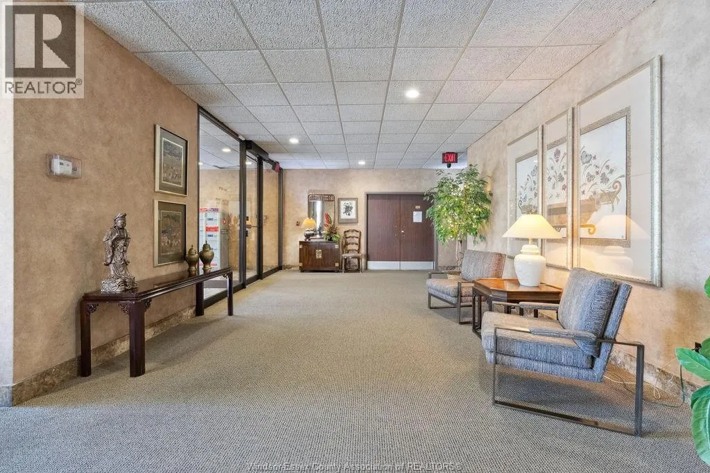 3663 RIVERSIDE DRIVE East Unit# 306