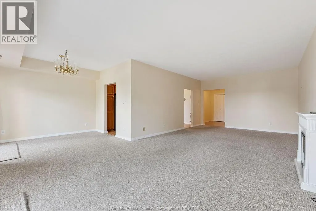 3663 RIVERSIDE DRIVE East Unit# 306