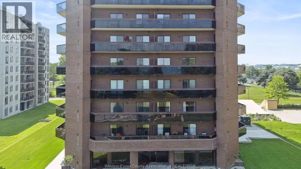 3663 RIVERSIDE DRIVE East Unit# 306