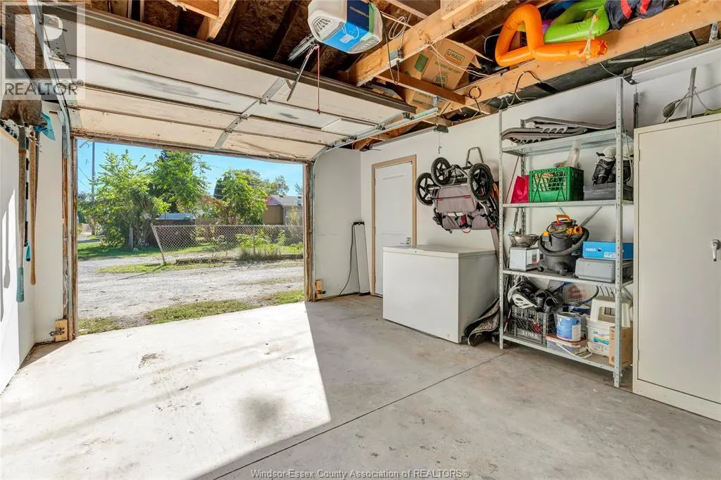 1064 Prince ROAD