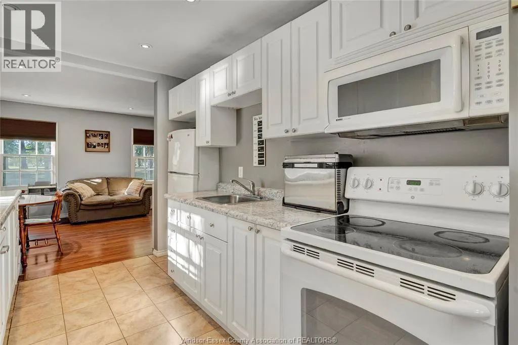 1064 Prince ROAD
