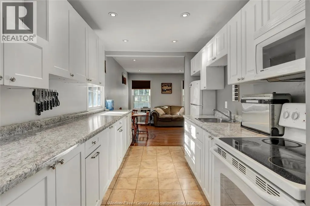 1064 Prince ROAD