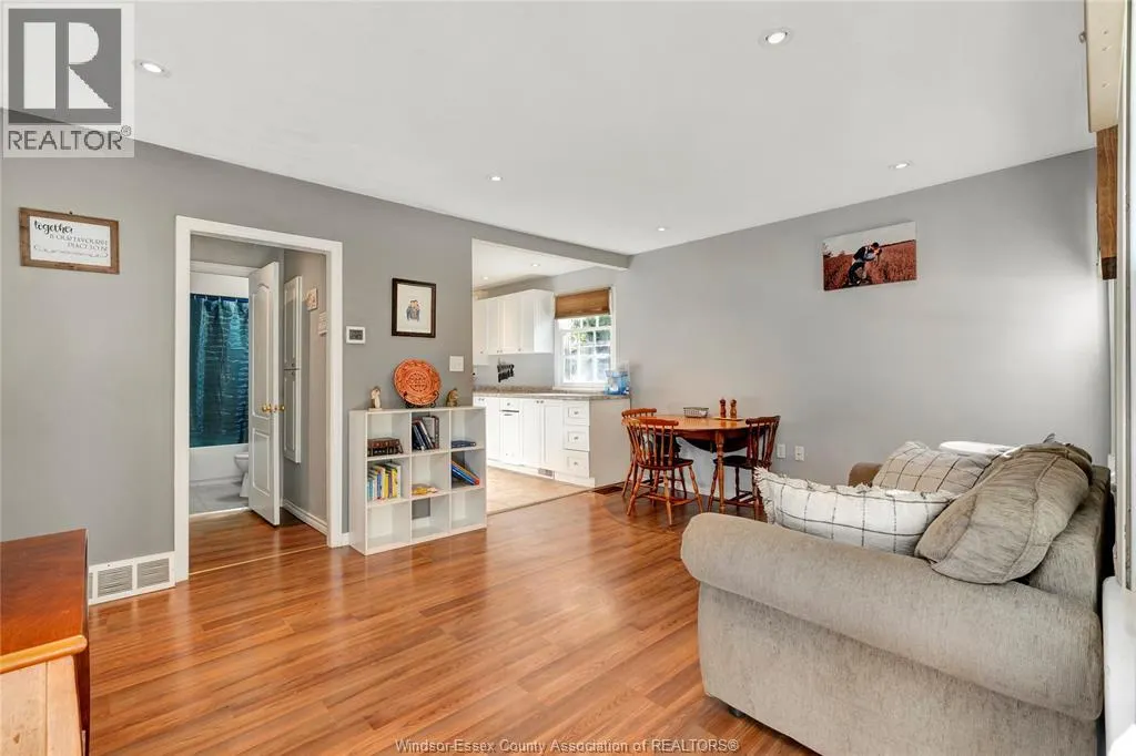 1064 Prince ROAD