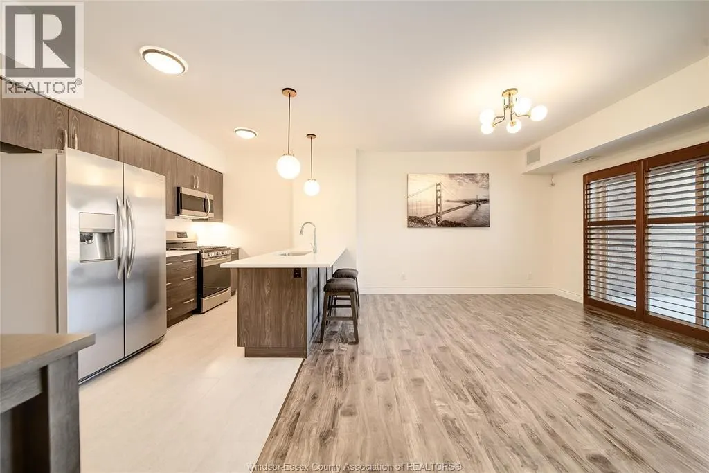 480 FAIRVIEW BLVD Unit# 105