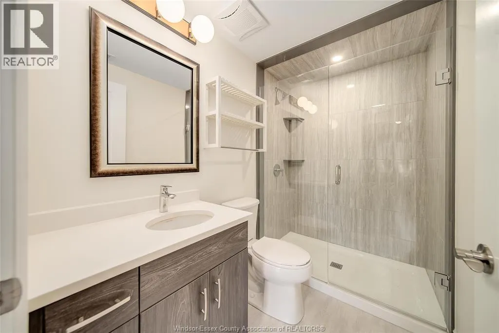 480 FAIRVIEW BLVD Unit# 105