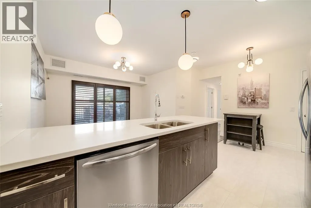 480 FAIRVIEW BLVD Unit# 105