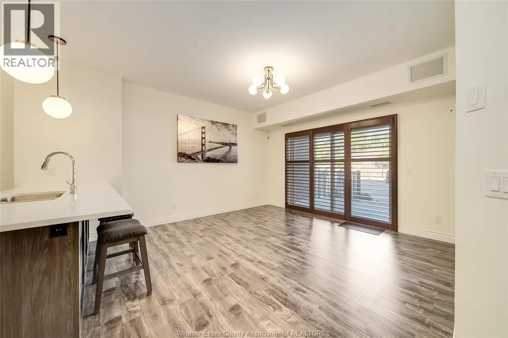 480 FAIRVIEW BLVD Unit# 105