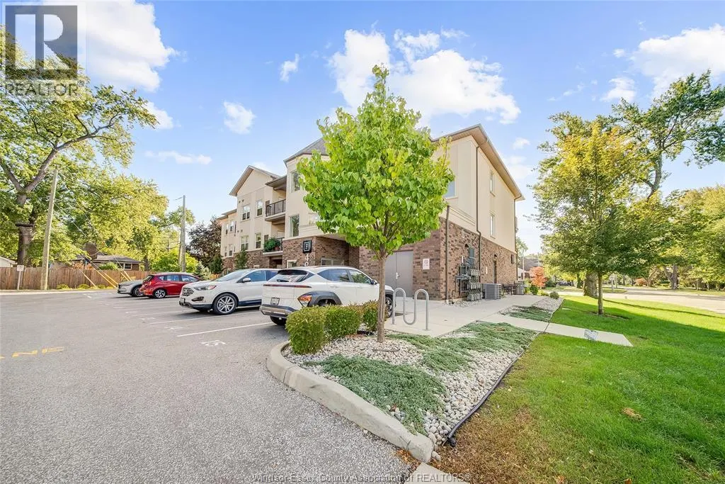 480 FAIRVIEW BLVD Unit# 105