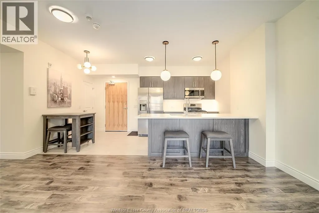 480 FAIRVIEW BLVD Unit# 105