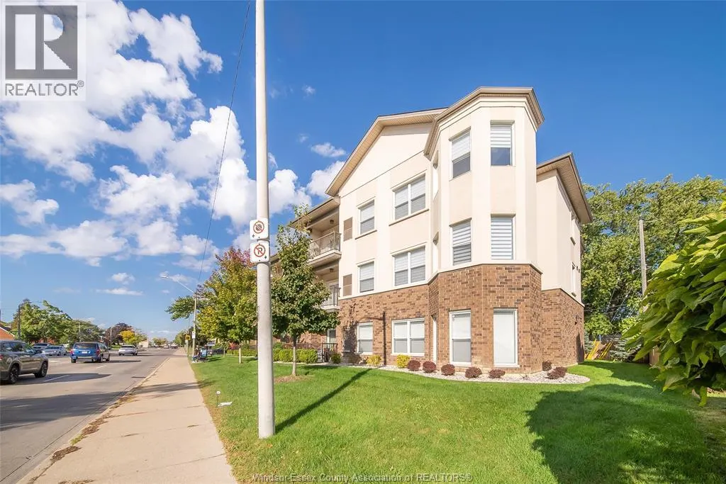 480 FAIRVIEW BLVD Unit# 105
