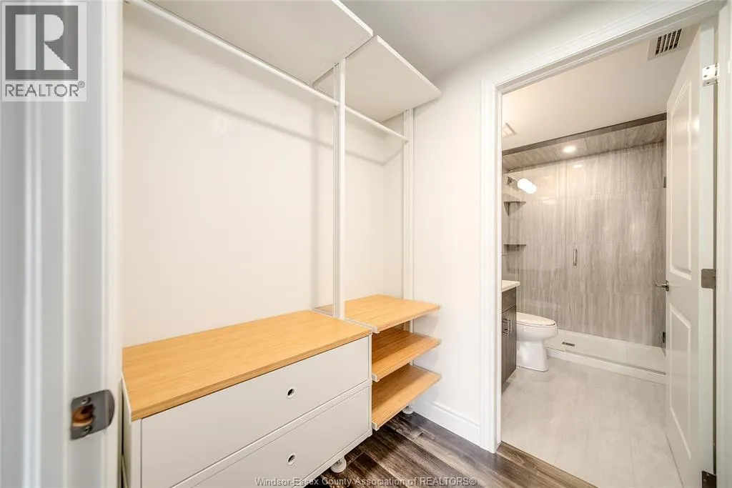 480 FAIRVIEW BLVD Unit# 105