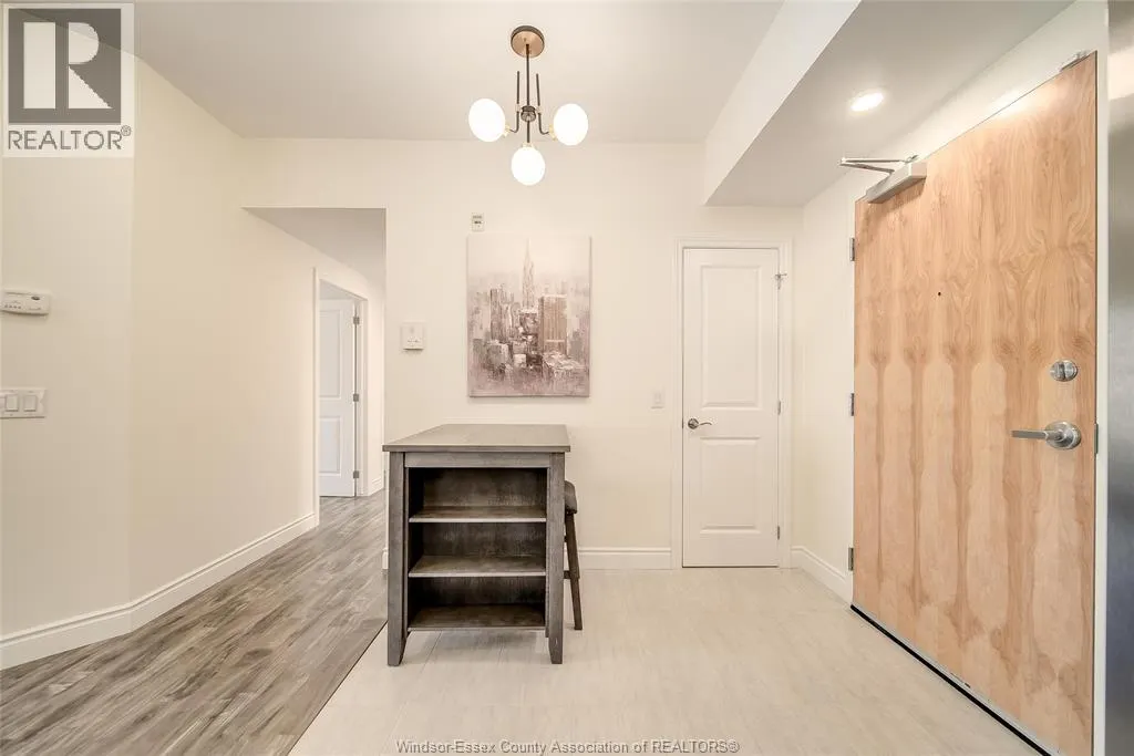 480 FAIRVIEW BLVD Unit# 105