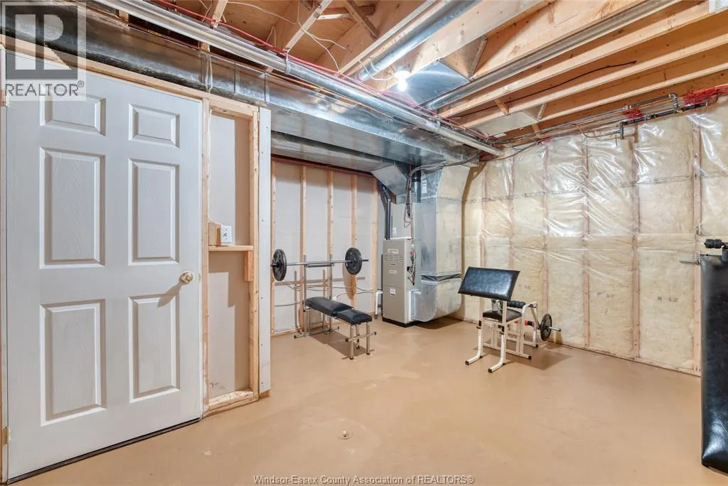 267 EAST PUCE