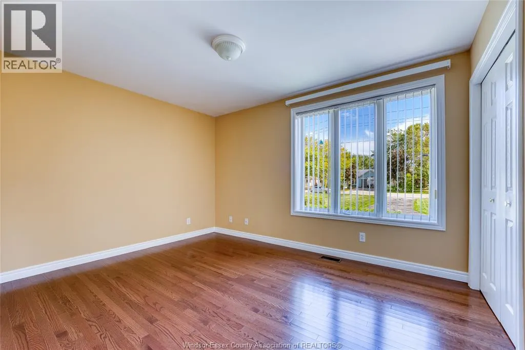 267 EAST PUCE