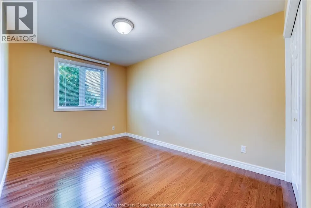267 EAST PUCE