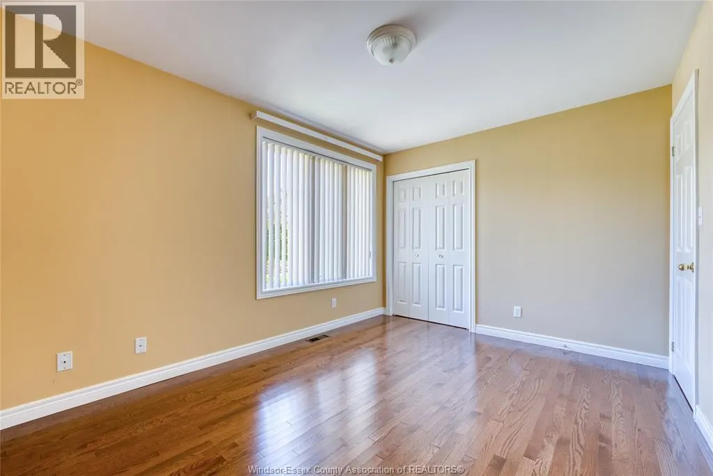 267 EAST PUCE