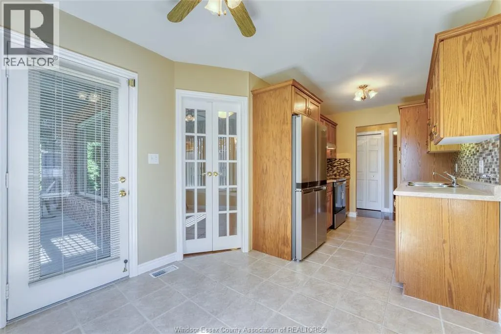 267 EAST PUCE