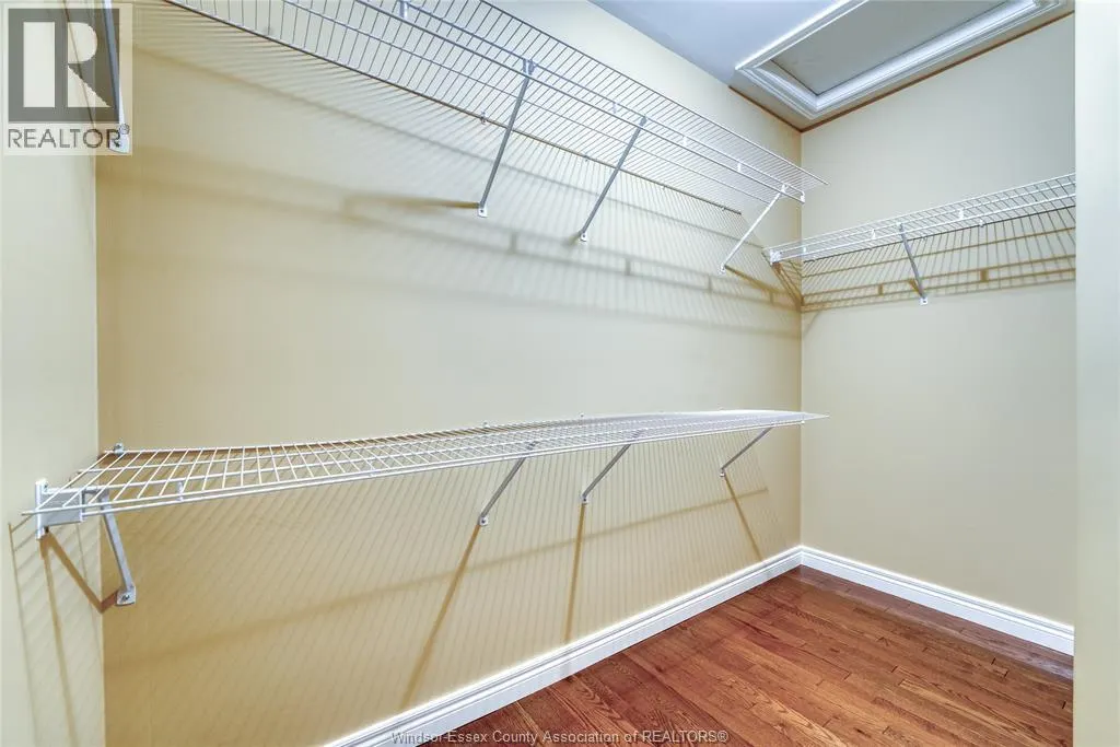 267 EAST PUCE