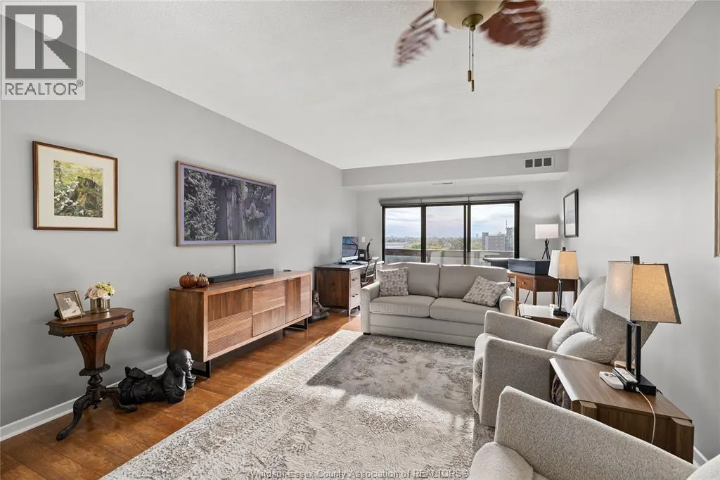 3663 RIVERSIDE DRIVE Unit# 904