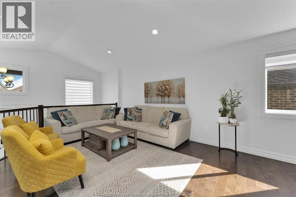 3921 ZANZIBAR CRESCENT