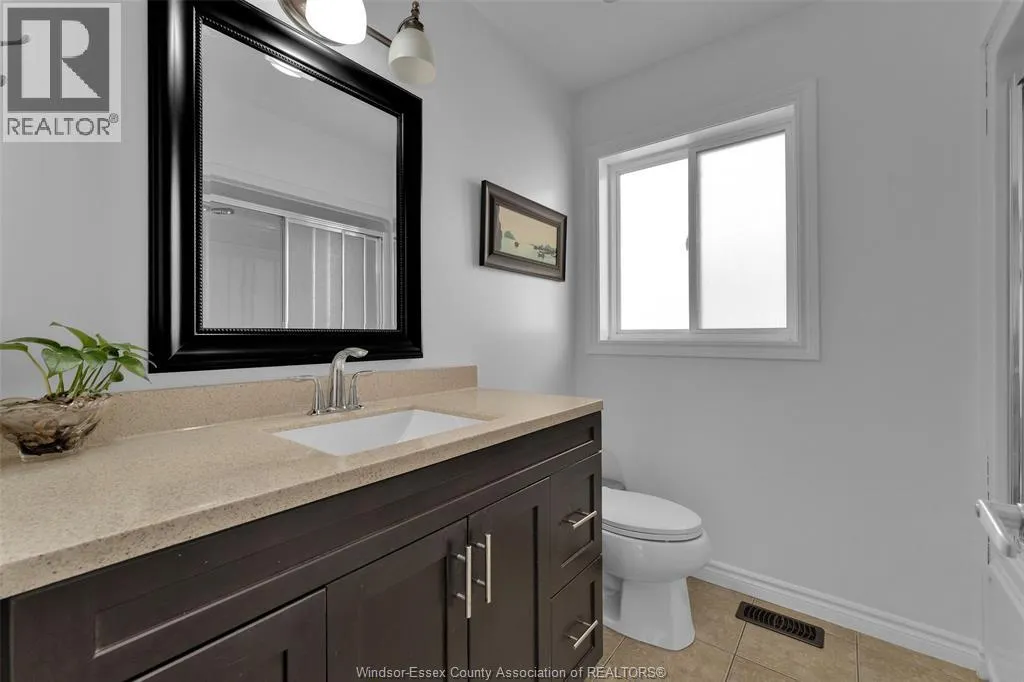 3921 ZANZIBAR CRESCENT
