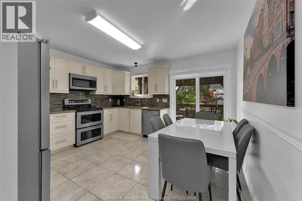 3921 ZANZIBAR CRESCENT