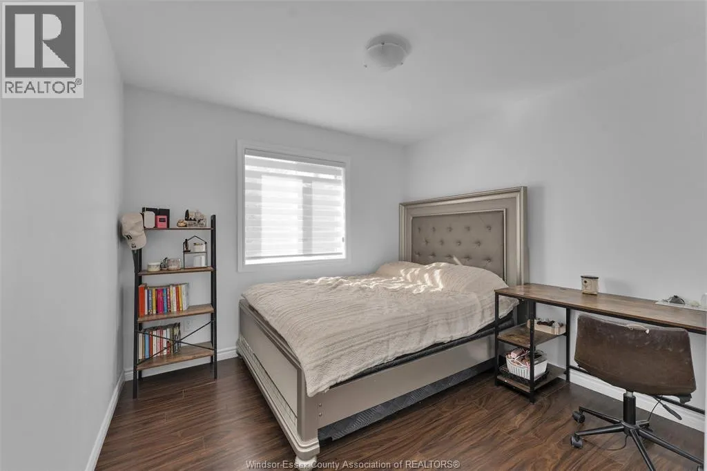 3921 ZANZIBAR CRESCENT