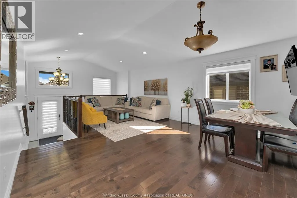3921 ZANZIBAR CRESCENT