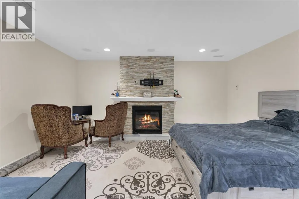 3921 ZANZIBAR CRESCENT