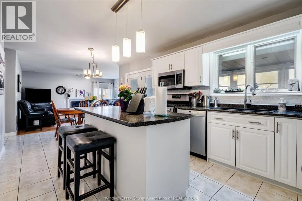 811 RIVAIT DRIVE