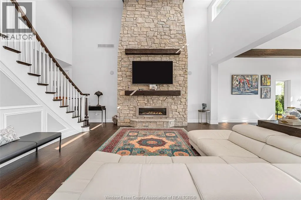 4076 ST. FRANCIS