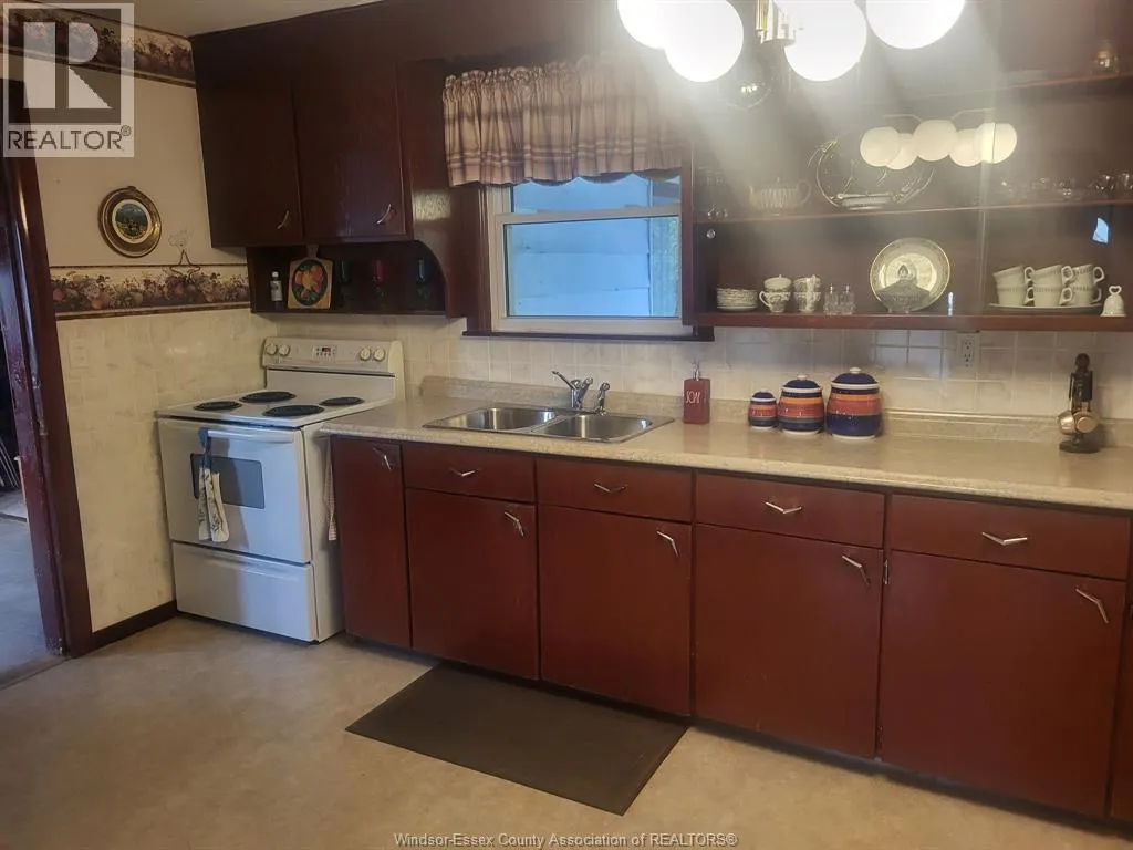 179 GOSFIELD TOWNLINE EAST