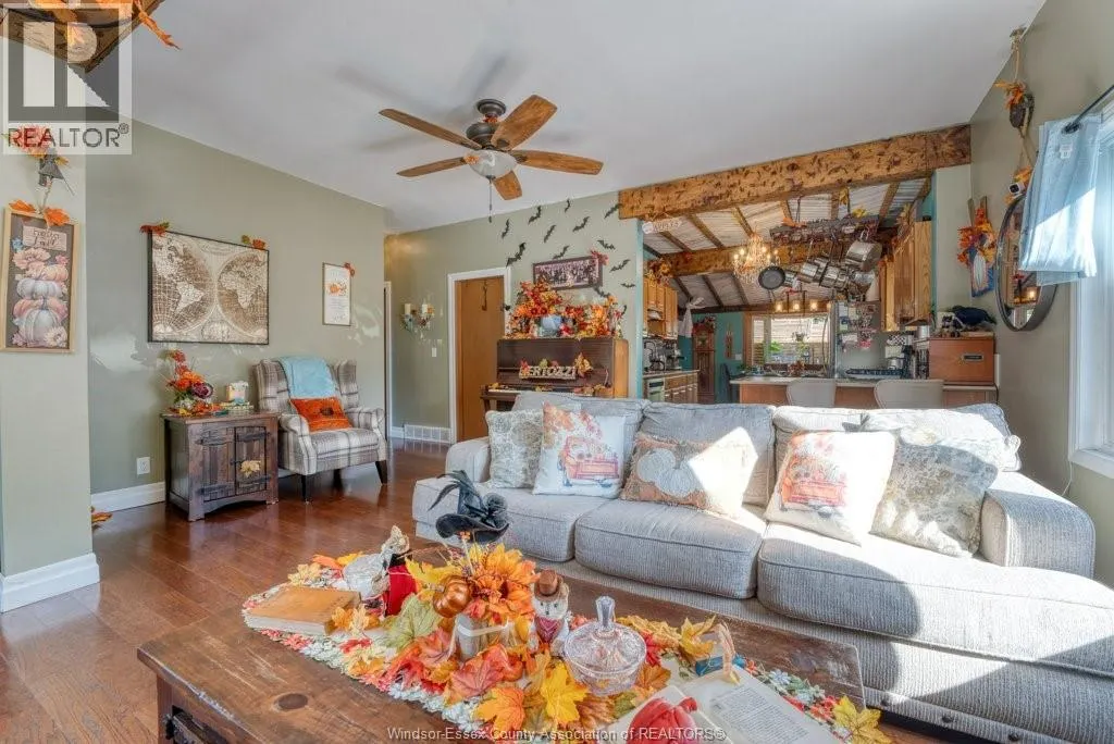 49 RIVERVIEW
