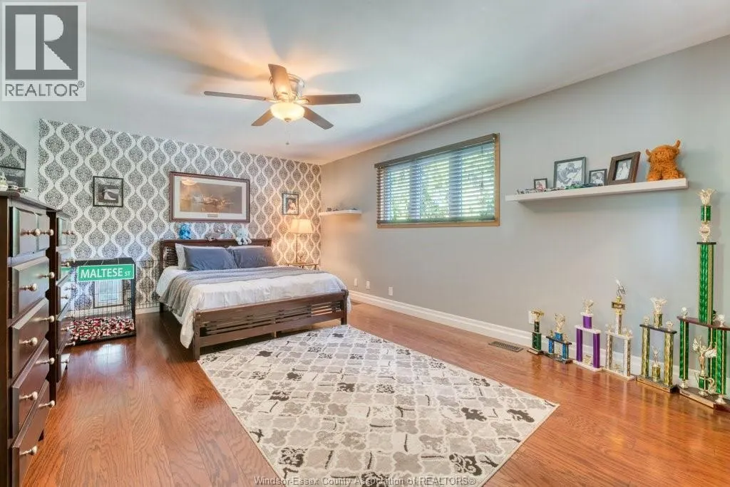 49 RIVERVIEW