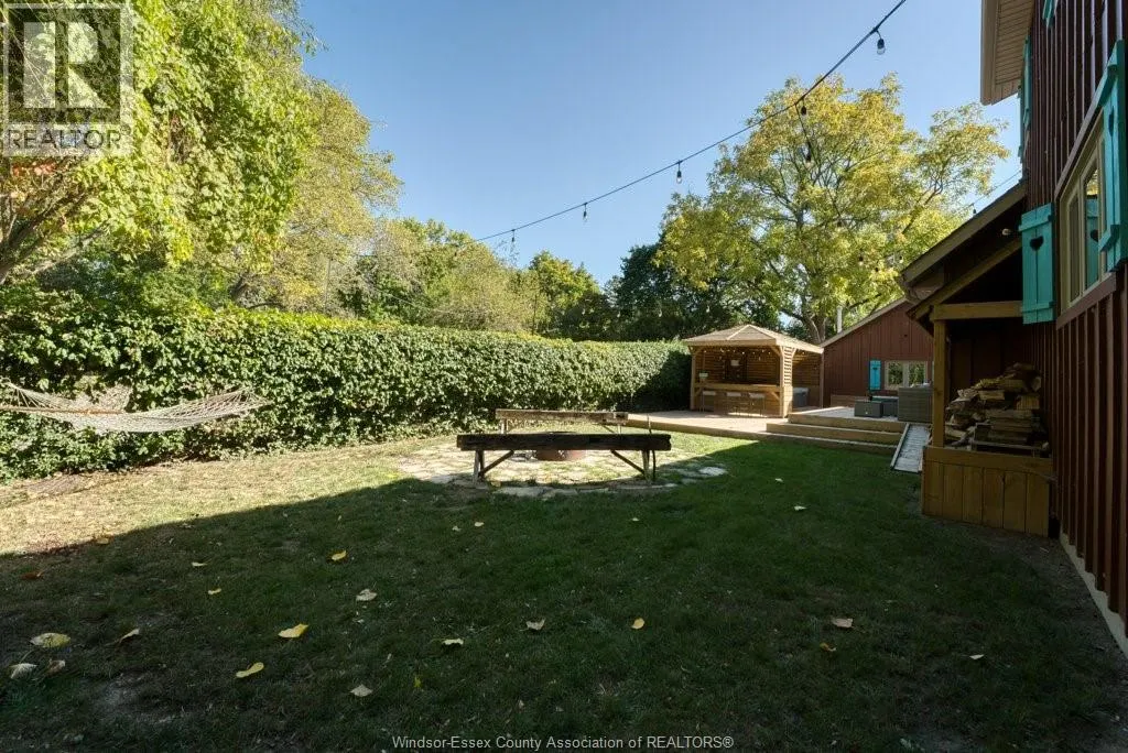49 RIVERVIEW