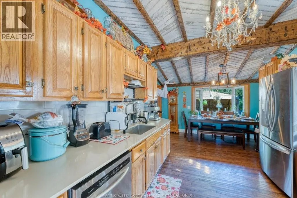 49 RIVERVIEW