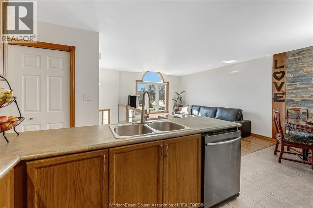 10 Hainer COURT