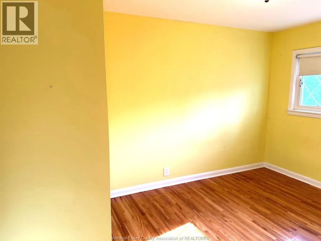 3551 WOODLAND