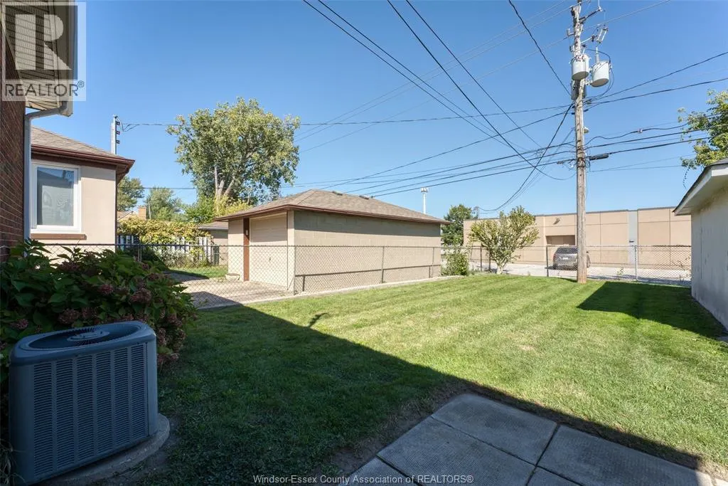 2490 Meldrum ROAD