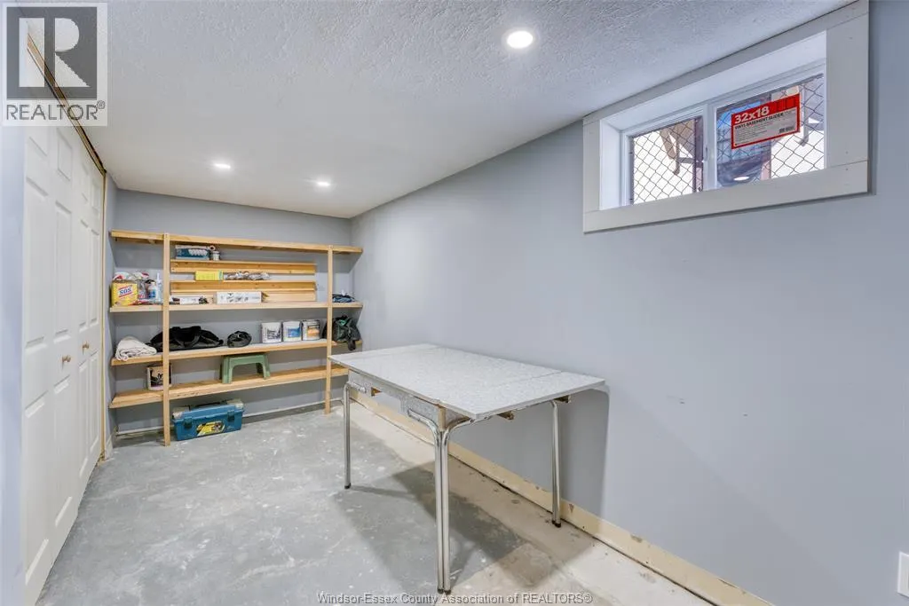2490 Meldrum ROAD