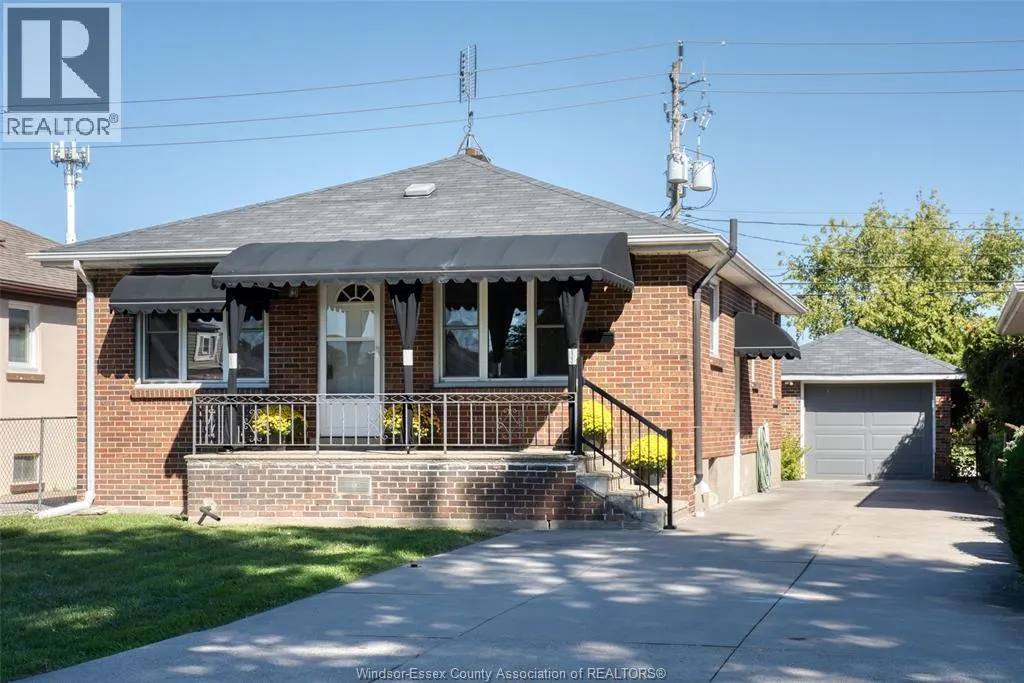 2490 Meldrum ROAD