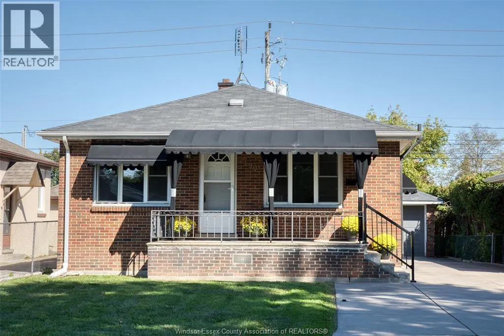 2490 Meldrum ROAD