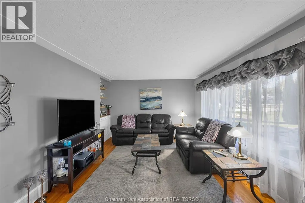 11 Highland DRIVE
