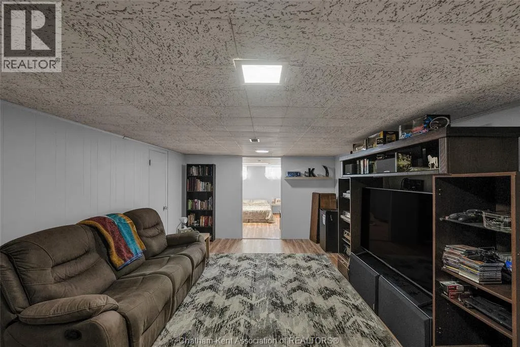 11 Highland DRIVE