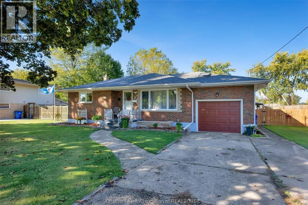 11 Highland DRIVE