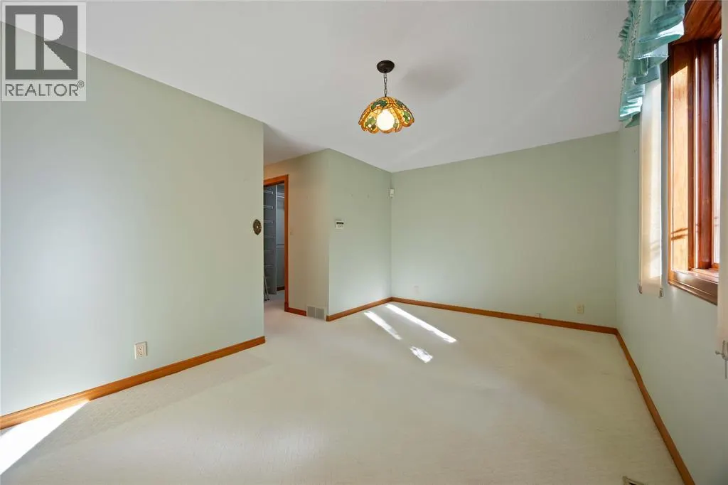 1311 Lakeshore ROAD